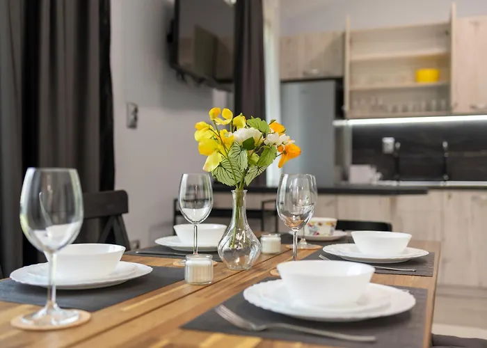 Summerland 1 Willa Krapec